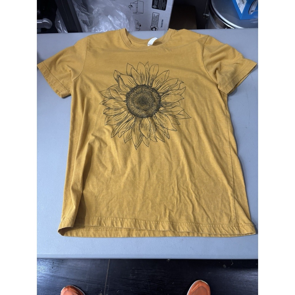 Sunflower‎ - Sunflower Shirt, womens Graphic t shirt, vintage graphic t shirt L